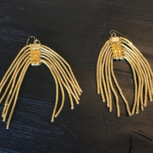 GOLD EYELASH EARRINGS