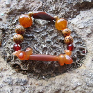 CARNELIAN HORN STRETCH BRACELET