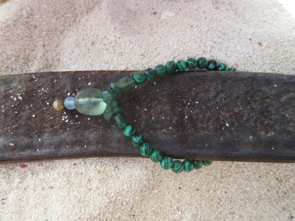 MALAKITE FLUORITE STRETCH BRACELET - Image 2